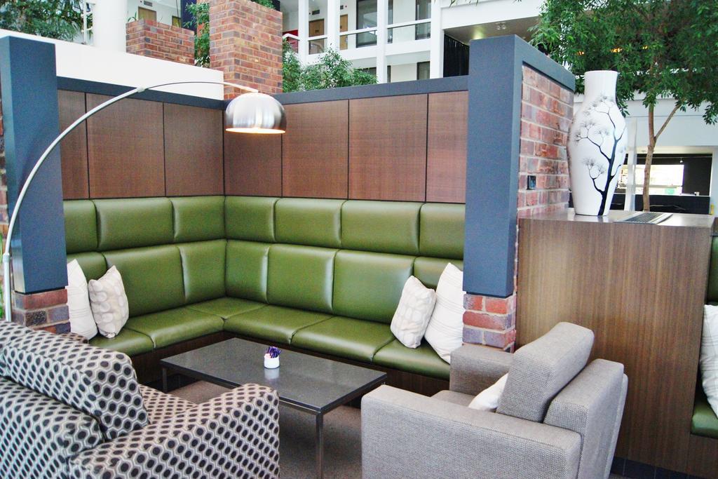 Mantra Pavilion Hotel Wagga Wagga Bagian luar foto