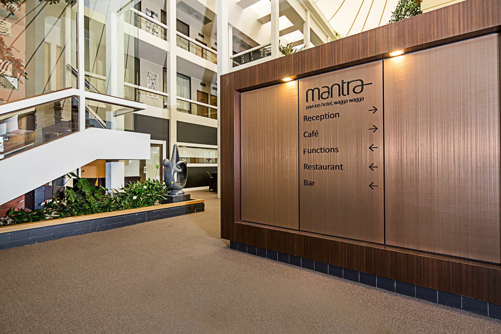 Mantra Pavilion Hotel Wagga Wagga Bagian luar foto